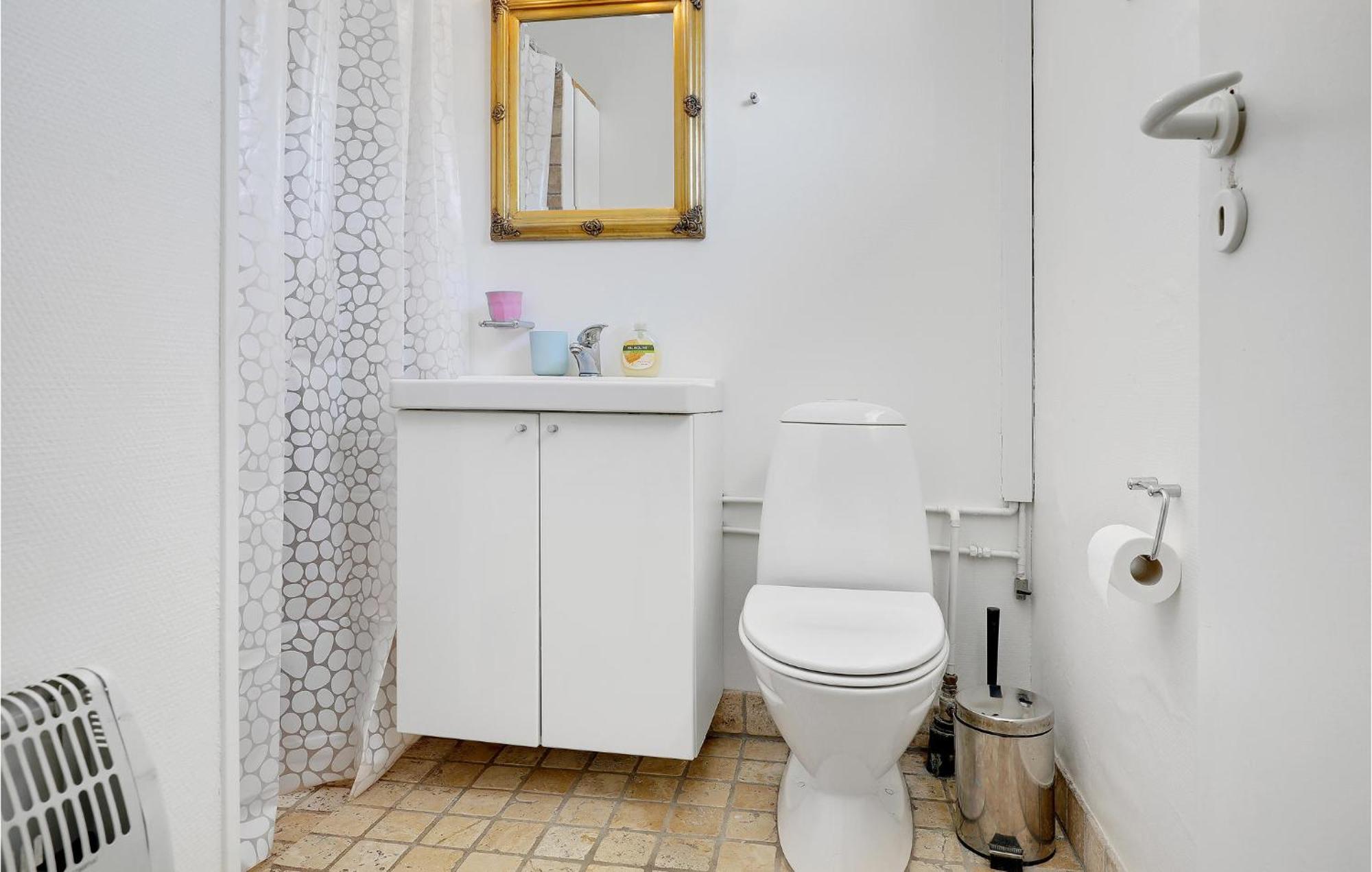 Beautiful Apartment In Neksø Extérieur photo